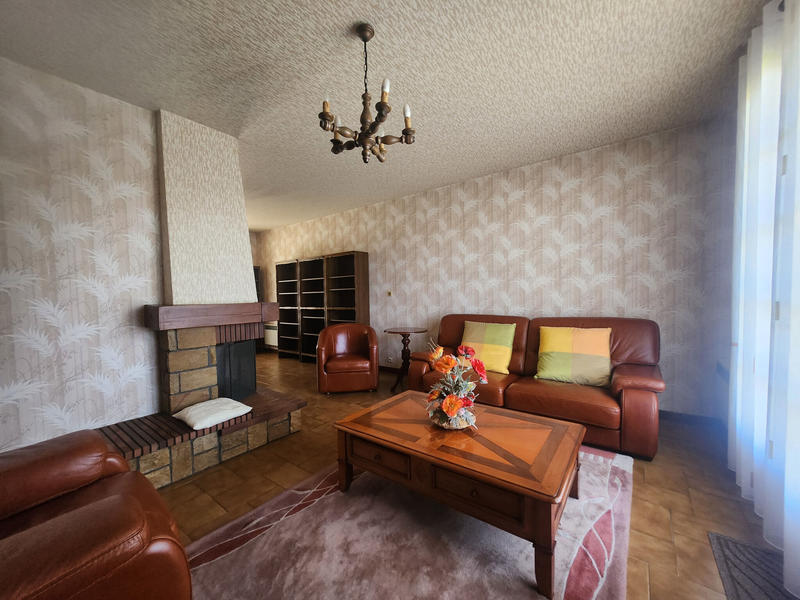 Maison - 90 m² - 5 pièces