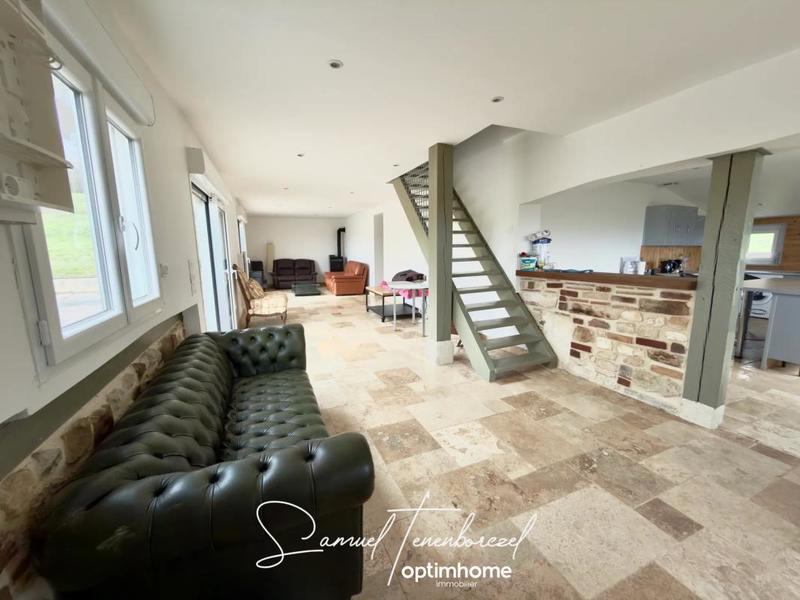 Propriété - 330 m² - 6 pièces