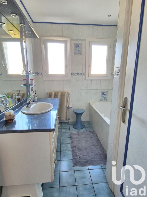 Maison - 111 m² - 4 pièces