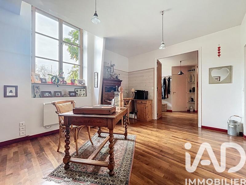 Maison - 220 m² - 10 pièces