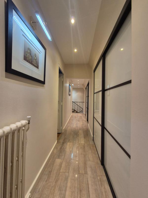 Maison - 186 m² - 5 pièces