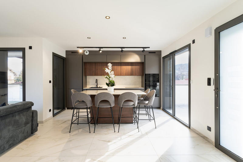 Villa - 197 m² - 8 pièces