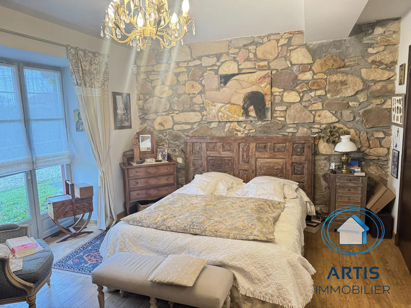 Maison - 296 m² - 6 pièces