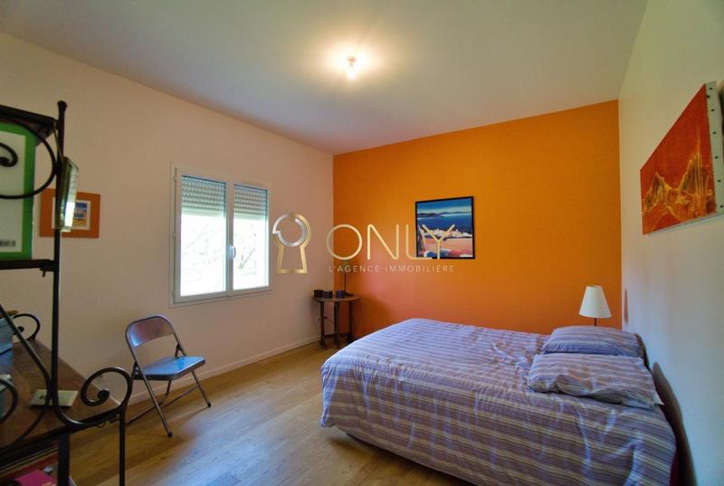 Maison - 228 m² - 6 pièces