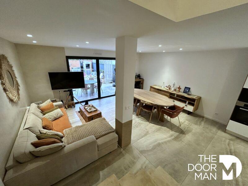 Maison - 102 m² - 5 pièces