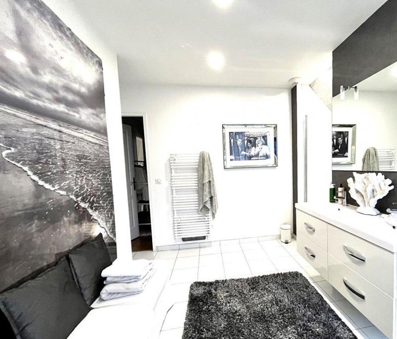 Maison - 170 m² - 6 pièces