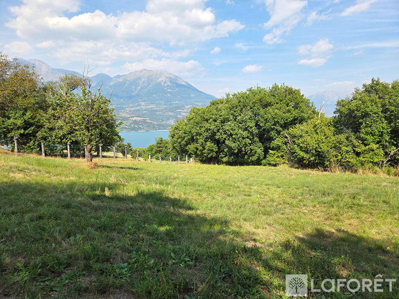 Terrain - 2 500 m²
