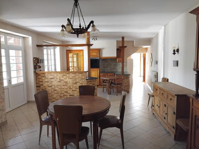 Maison - 136 m² - 7 pièces