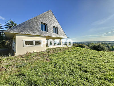 Maison - 232 m² - 6 pièces