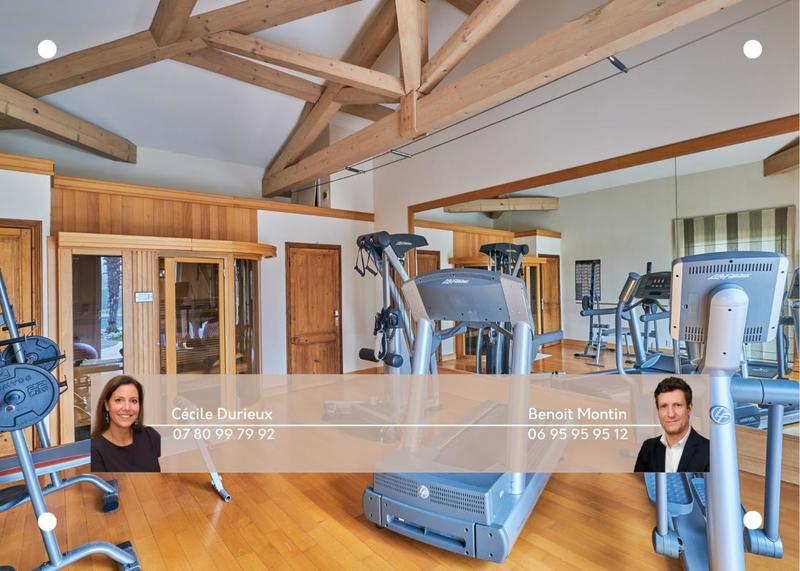 Villa - 536 m² - 10 pièces