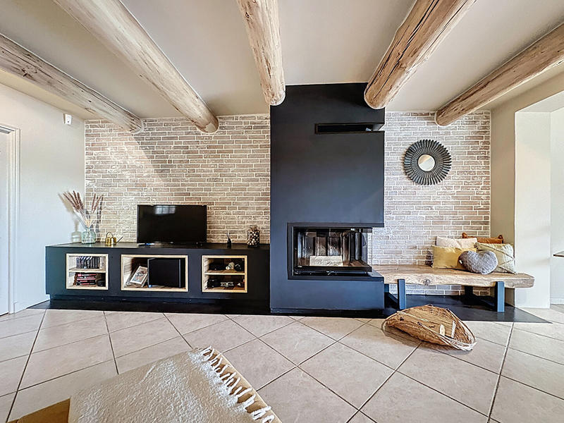 Maison - 240 m² - 7 pièces