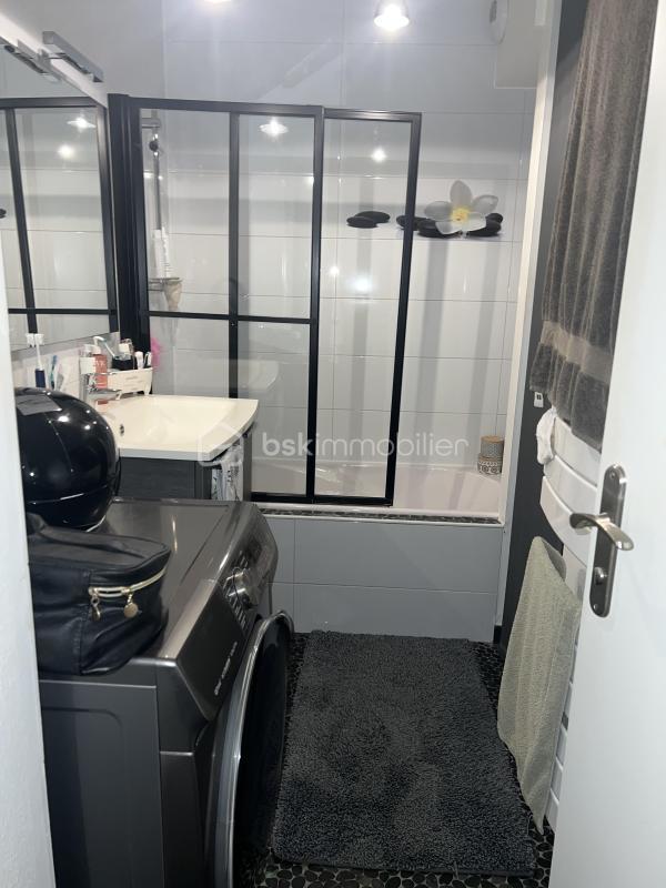 Appartement - 77 m² - 3 pièces