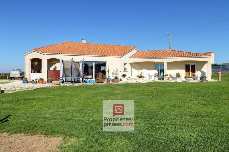 Maison - 157 m² - 8 pièces