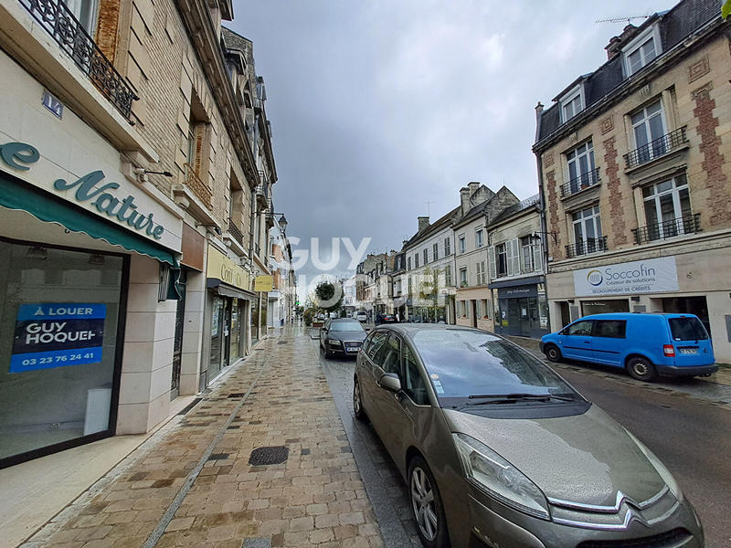 Local d'activités - 83 m²