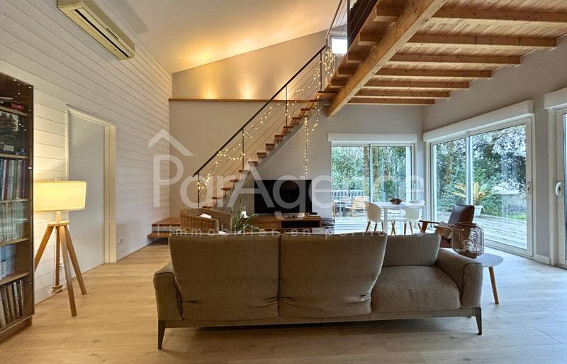 Maison - 158 m² - 4 pièces