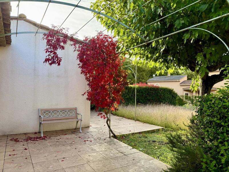 Propriété - 230 m² - 8 pièces