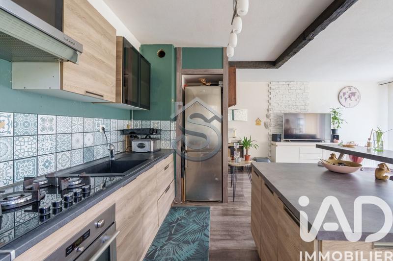 Appartement - 85 m² - 5 pièces