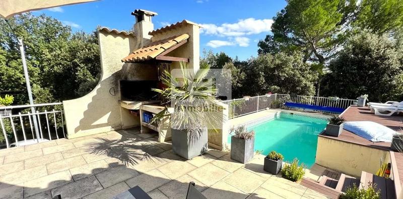 Mas - 163 m² - 6 pièces