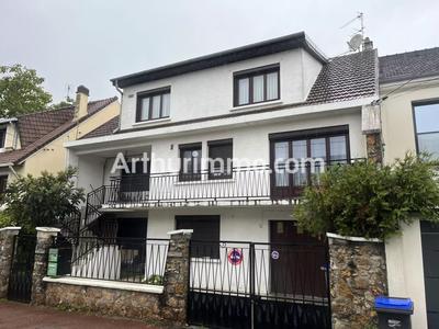 Appartement - 87 m² - 5 pièces