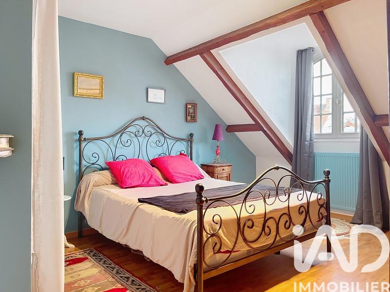 Maison - 140 m² - 5 pièces