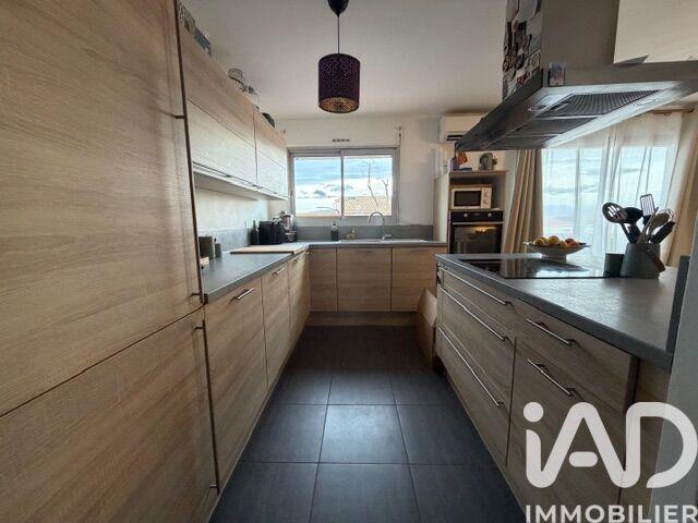 Appartement - 82 m² - 3 pièces