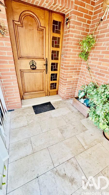 Maison - 180 m² - 8 pièces