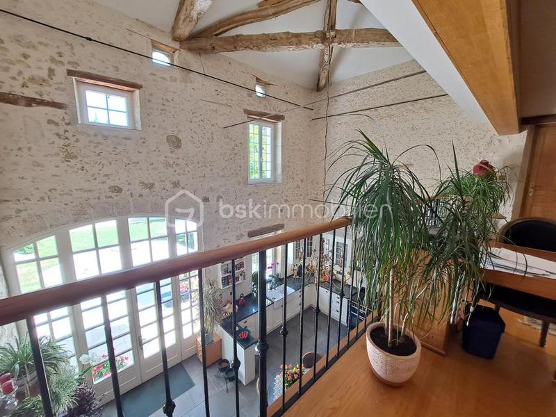 Demeure - 432 m² - 10 pièces