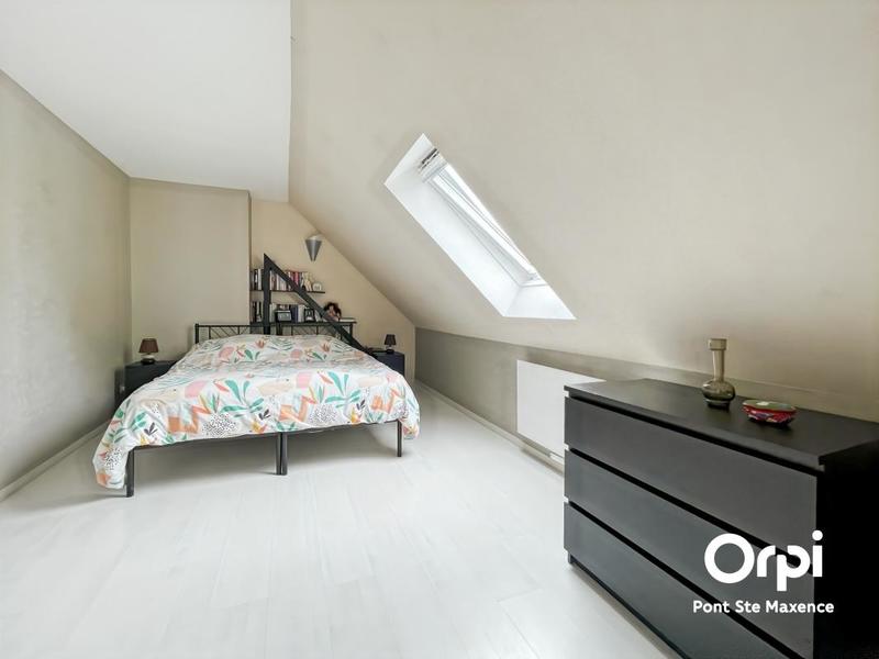 Maison - 146 m² - 8 pièces