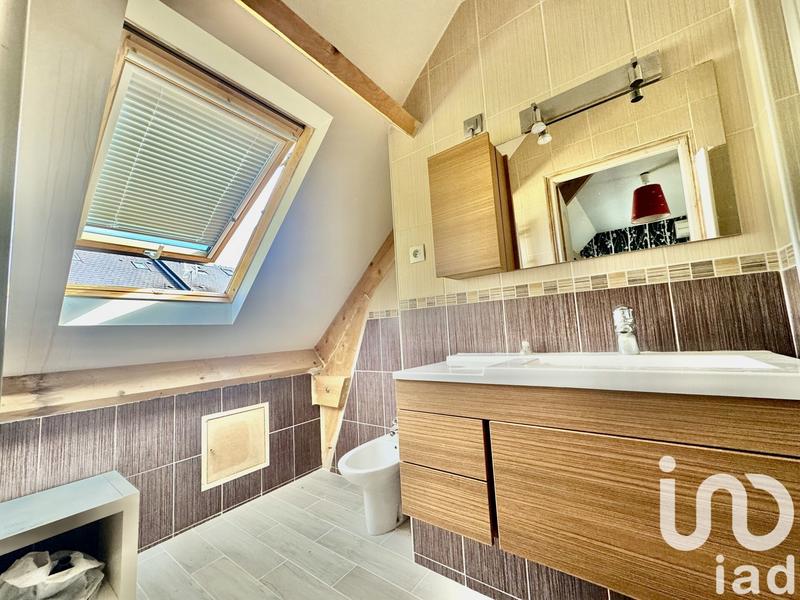 Maison - 158 m² - 8 pièces