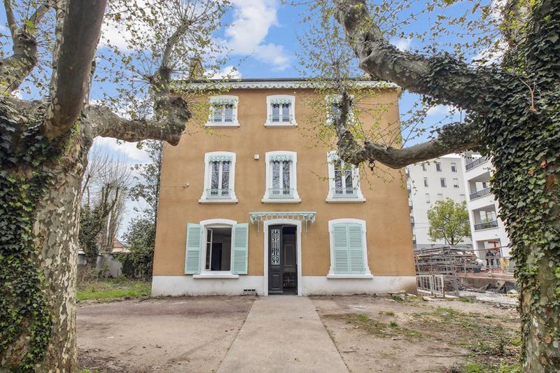 Studio - 15 m² - 1 pièce