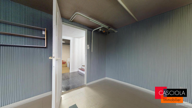 Maison - 94 m² - 6 pièces