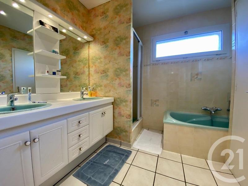 Maison de village - 190 m² - 7 pièces