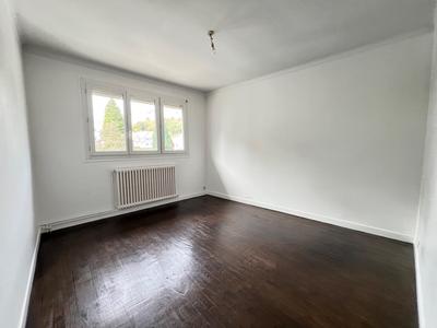 Maison - 144 m² - 8 pièces