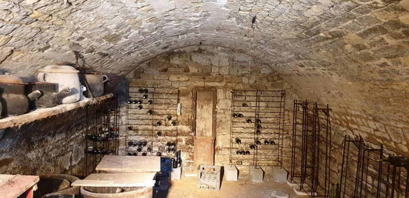 Maison - 250 m² - 6 pièces