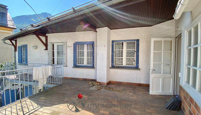 Maison - 208 m² - 11 pièces