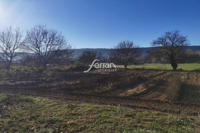 Terrain - 2 200 m²
