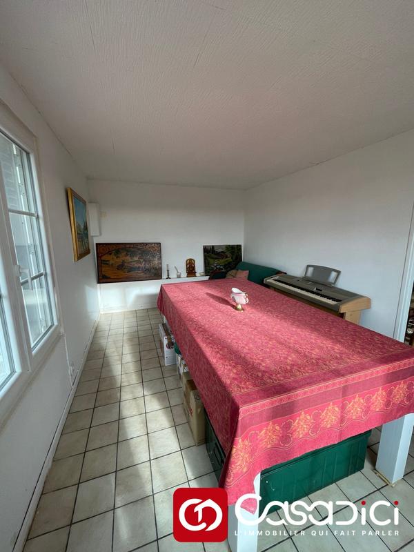 Maison traditionnelle - 146 m² - 4 pièces