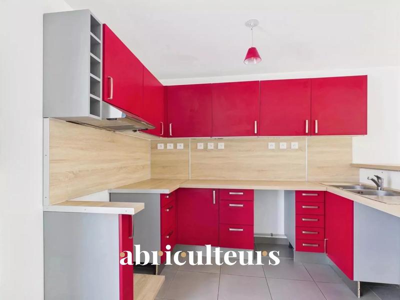 Appartement - 81 m² - 4 pièces