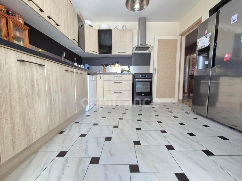 Maison - 190 m² - 7 pièces