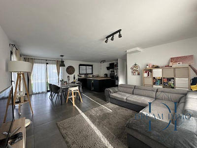 Maison contemporaine - 109 m² - 5 pièces