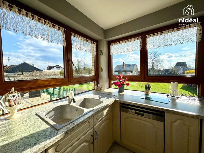 Maison - 185 m² - 8 pièces