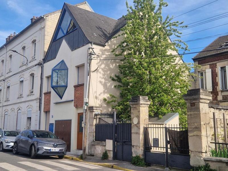 Immeuble - 298 m² - 15 pièces