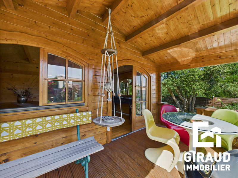 Villa - 220 m² - 10 pièces