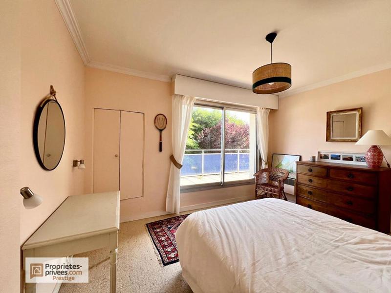 Maison - 162 m² - 8 pièces