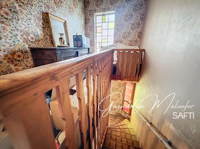 Maison - 163 m² - 8 pièces