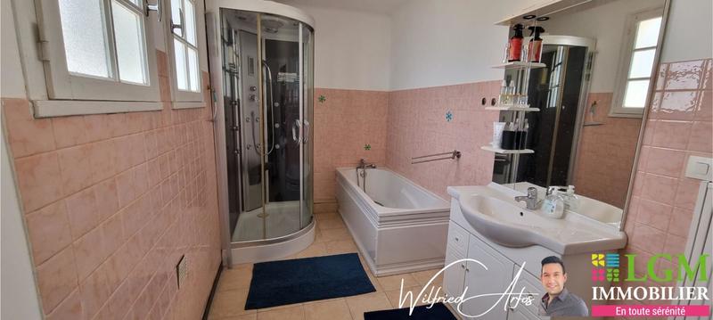 Villa - 152 m² - 6 pièces