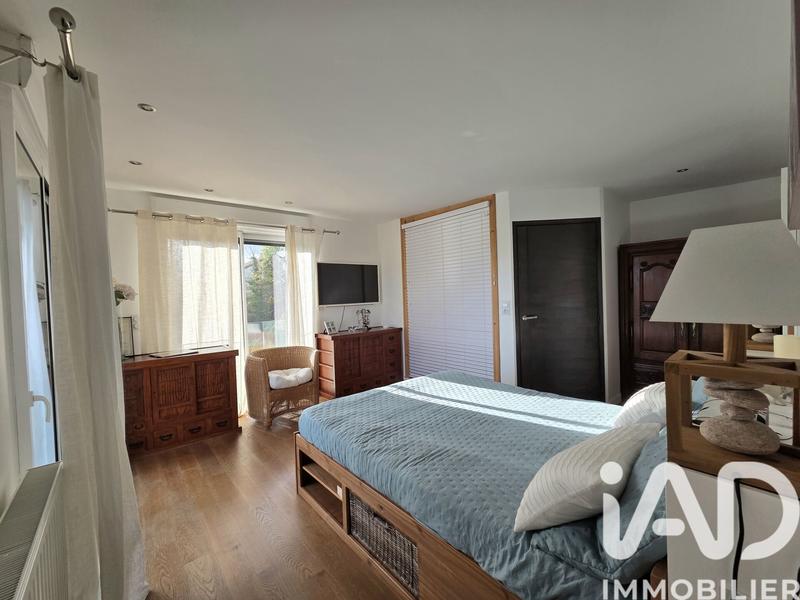 Maison - 199 m² - 7 pièces