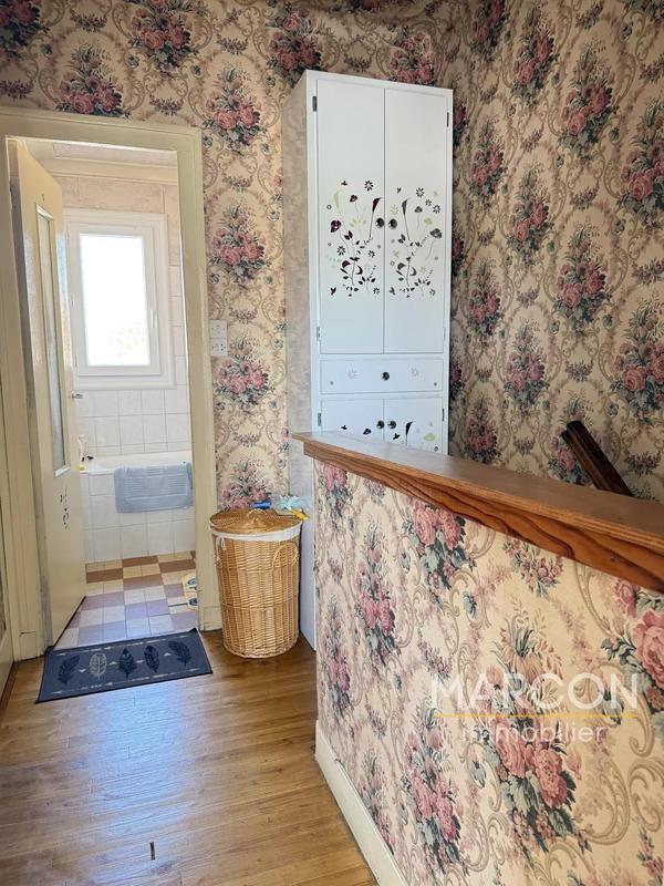 Maison - 143 m² - 7 pièces