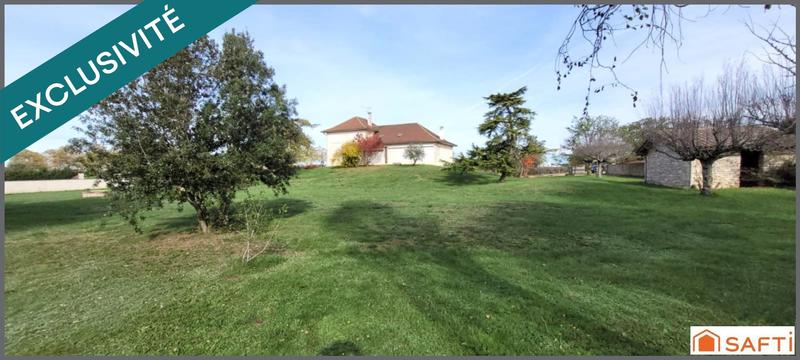 Maison - 273 m² - 11 pièces