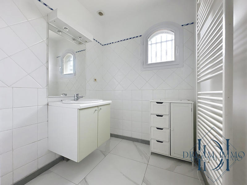 Maison - 151 m² - 7 pièces